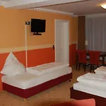 Gasthuis Kegel Tanz Palast 3*