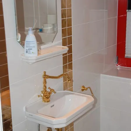 Konukevi Kegel Tanz Palast 3*