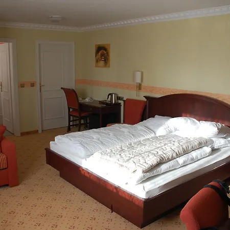 Konukevi Kegel Tanz Palast 3*