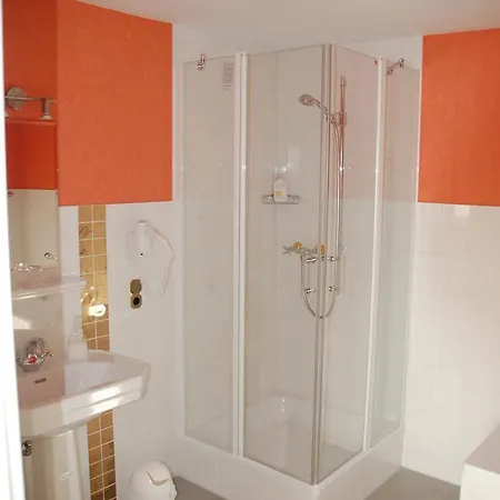 Kegel Tanz Palast 3*