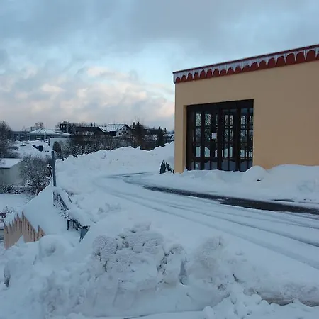 Konukevi Kegel Tanz Palast