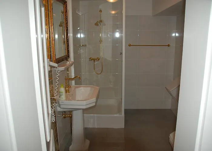 Kegel Tanz Palast Pensjonat 3*