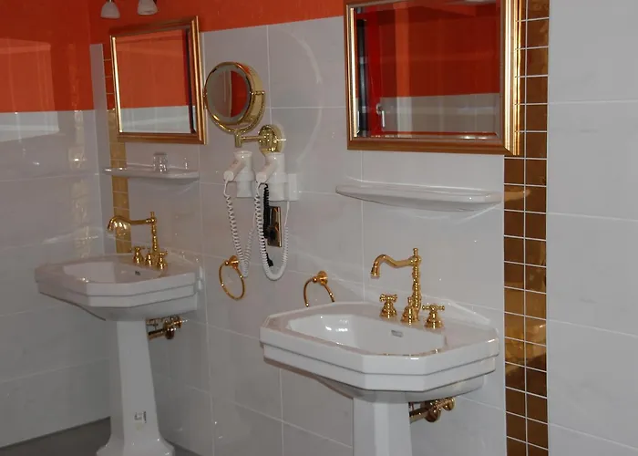 Kegel Tanz Palast Pensjonat 3*