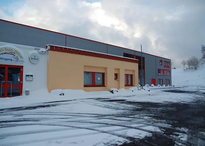 Kegel Tanz Palast 3*